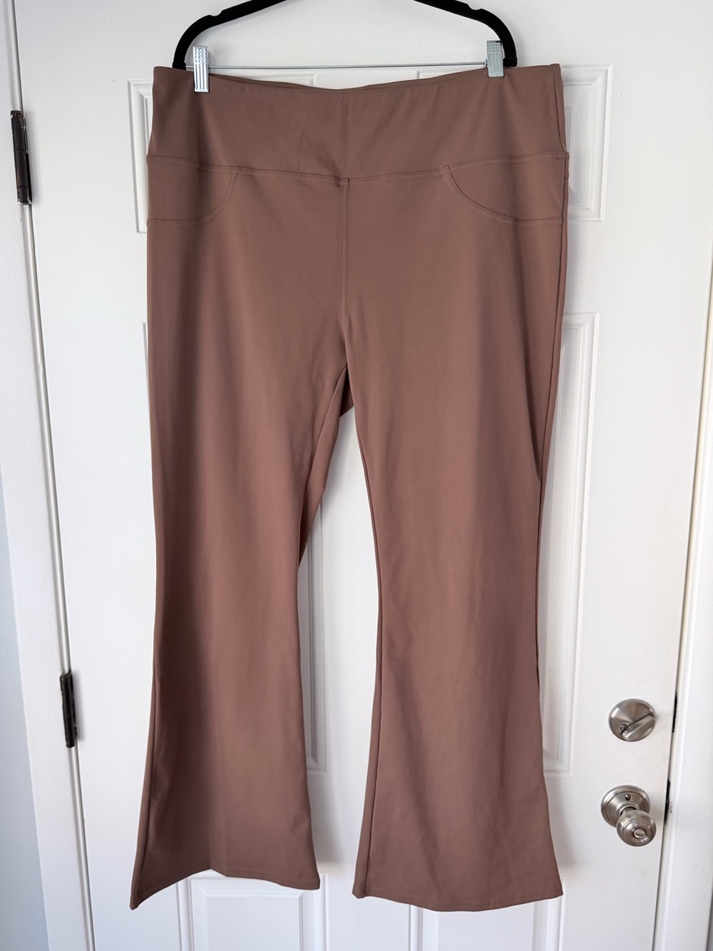 NWT HALARA SIZE 2x DayStretch High Waisted Pocket Flare Yoga Leggings brown pant